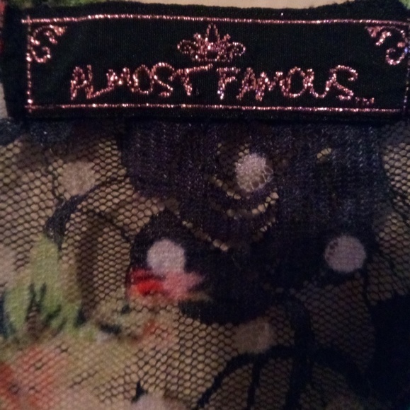 ALMOST FAMOUS BLACK LACE POLKA DOT ROSE TANK TOP - Picture 5 of 5